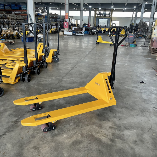 Xe nâng tay 2500kg ICHIMENS