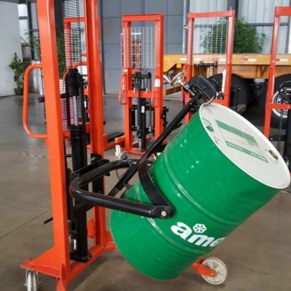 Xe nâng quay đỗ phuy Epsaff