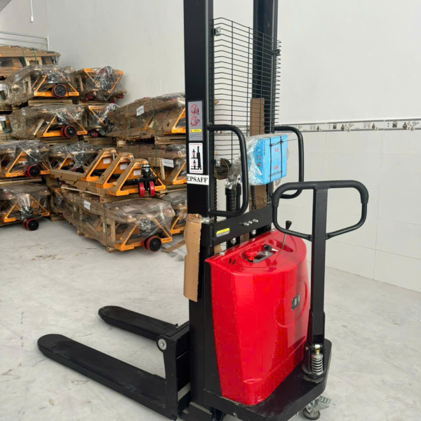 Xe nâng Bán tự động 1500kg Epsaff