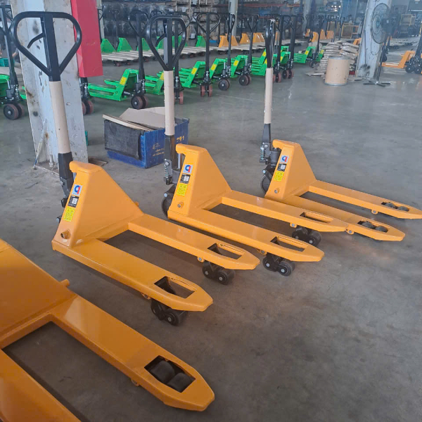 Xe nâng tay  2500kg càng 800mm ICHIMENS